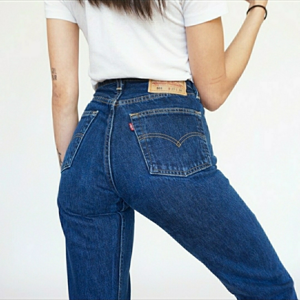 Levi's 501 High Rise 90’s  Mom Jeans Button Fly Women’s 31